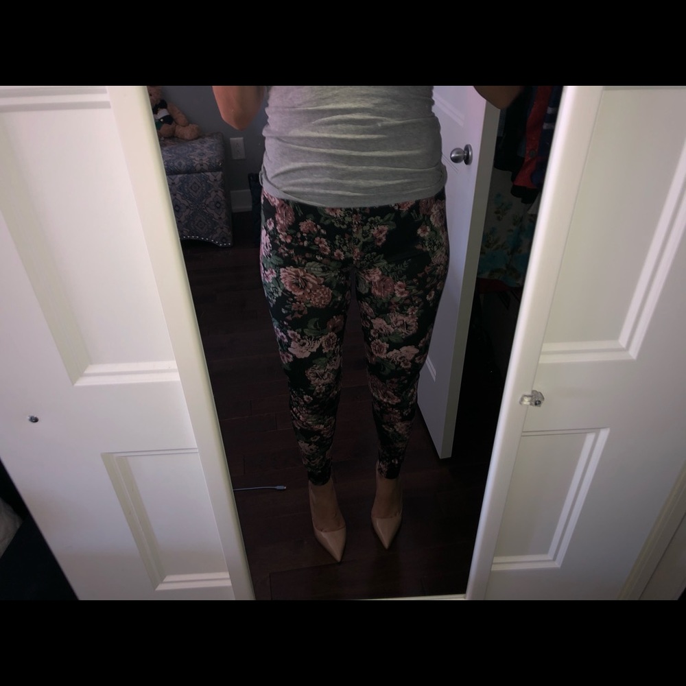 Flower-pattern tights